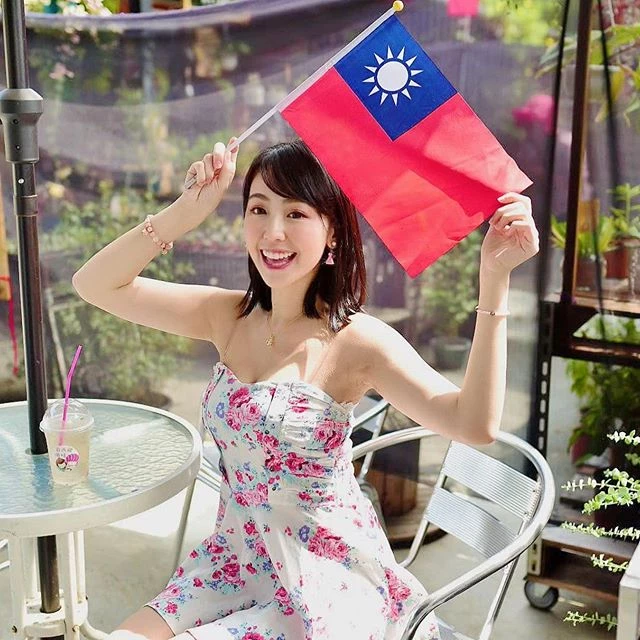 4138888.webp